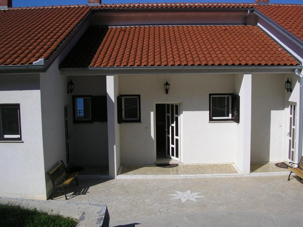 San Apartment Свети Юрай Екстериор снимка