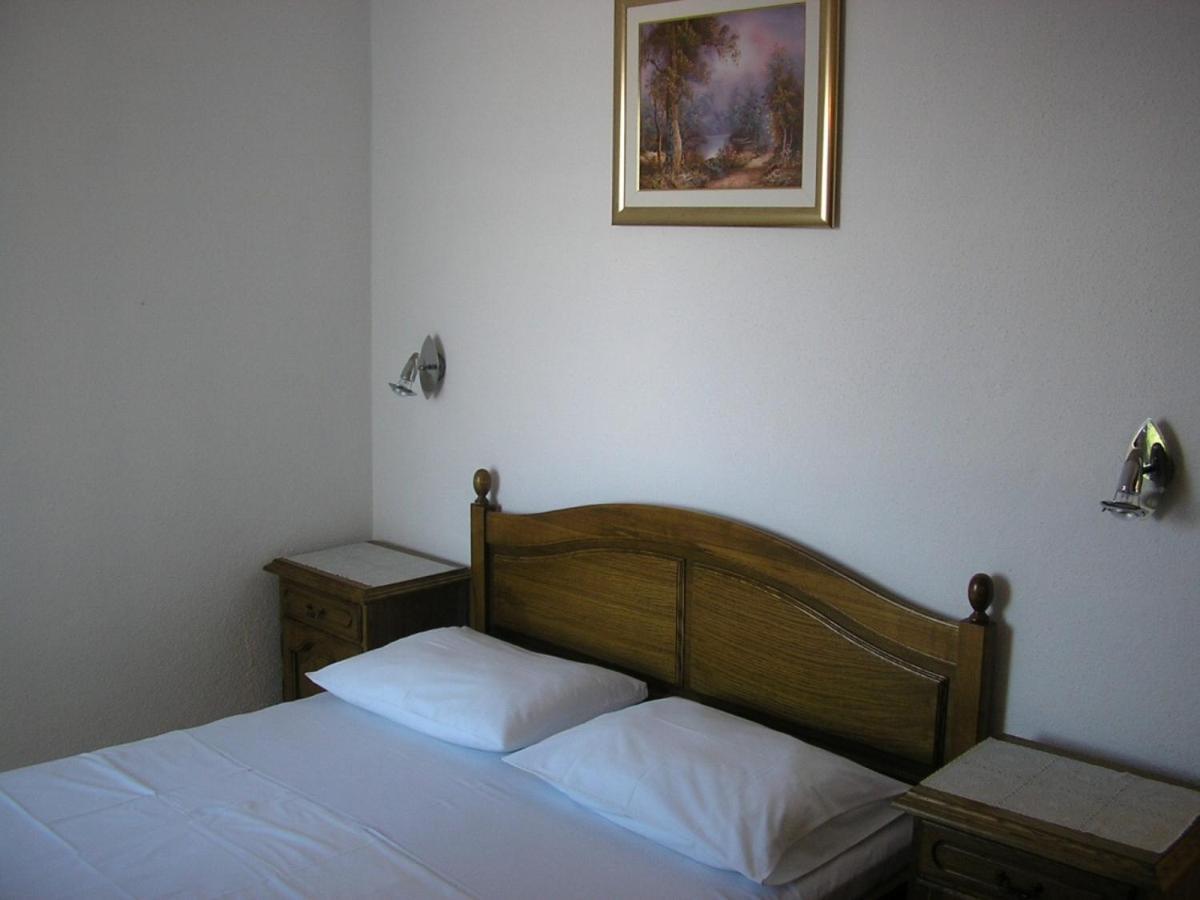 San Apartment Свети Юрай Екстериор снимка